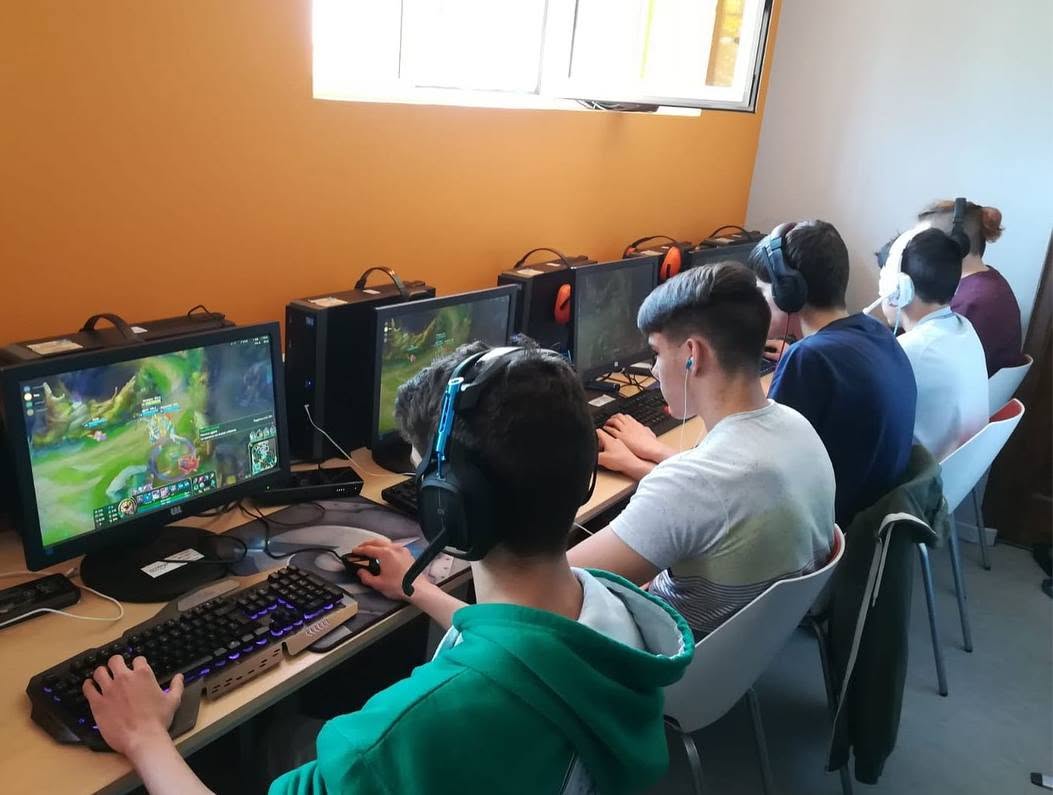 Torneo local de League of Legends organizado por La Grotta en 2018